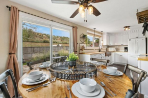 Hidden Valley Retreat - Foothill Views, Large Yard!